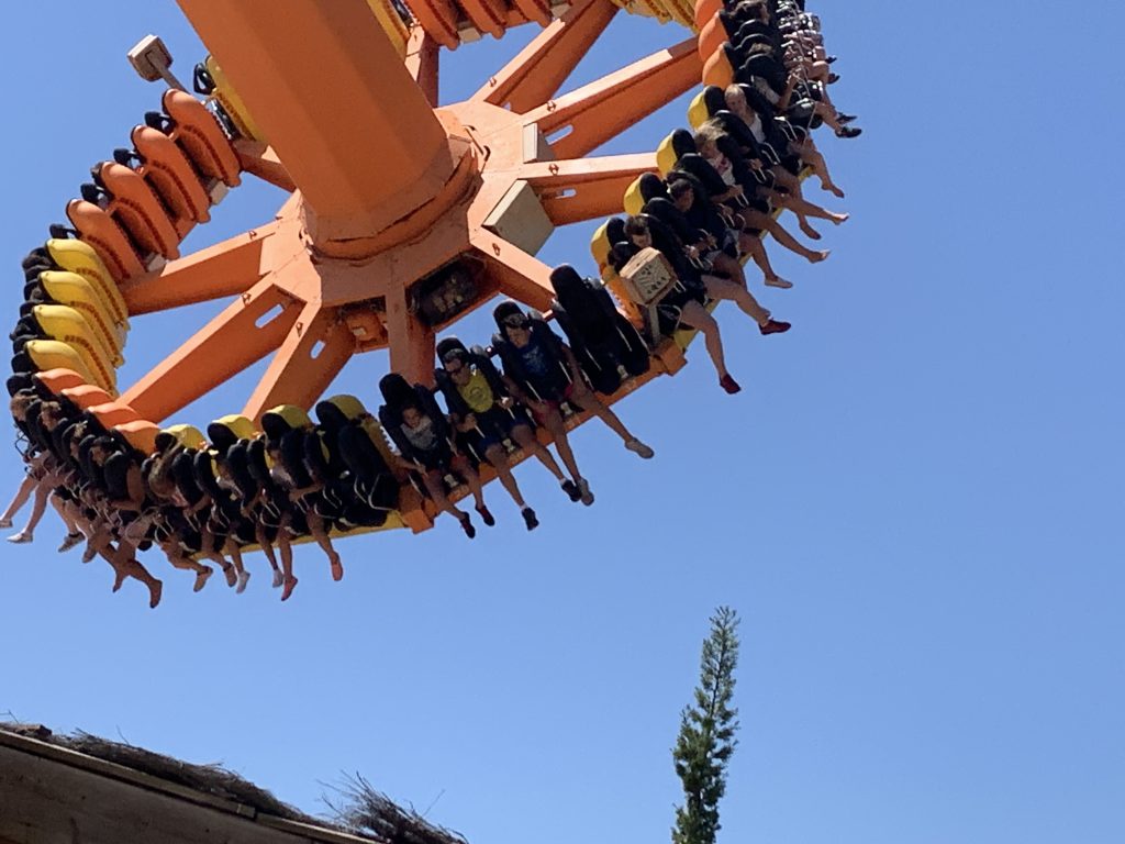 Visitamos con los niños de viaje fin de curso a Terra mítica en Benidorm